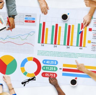 Business People Meeting Planning Analysis Statistics Brainstorming Concept Télécharger des ressources